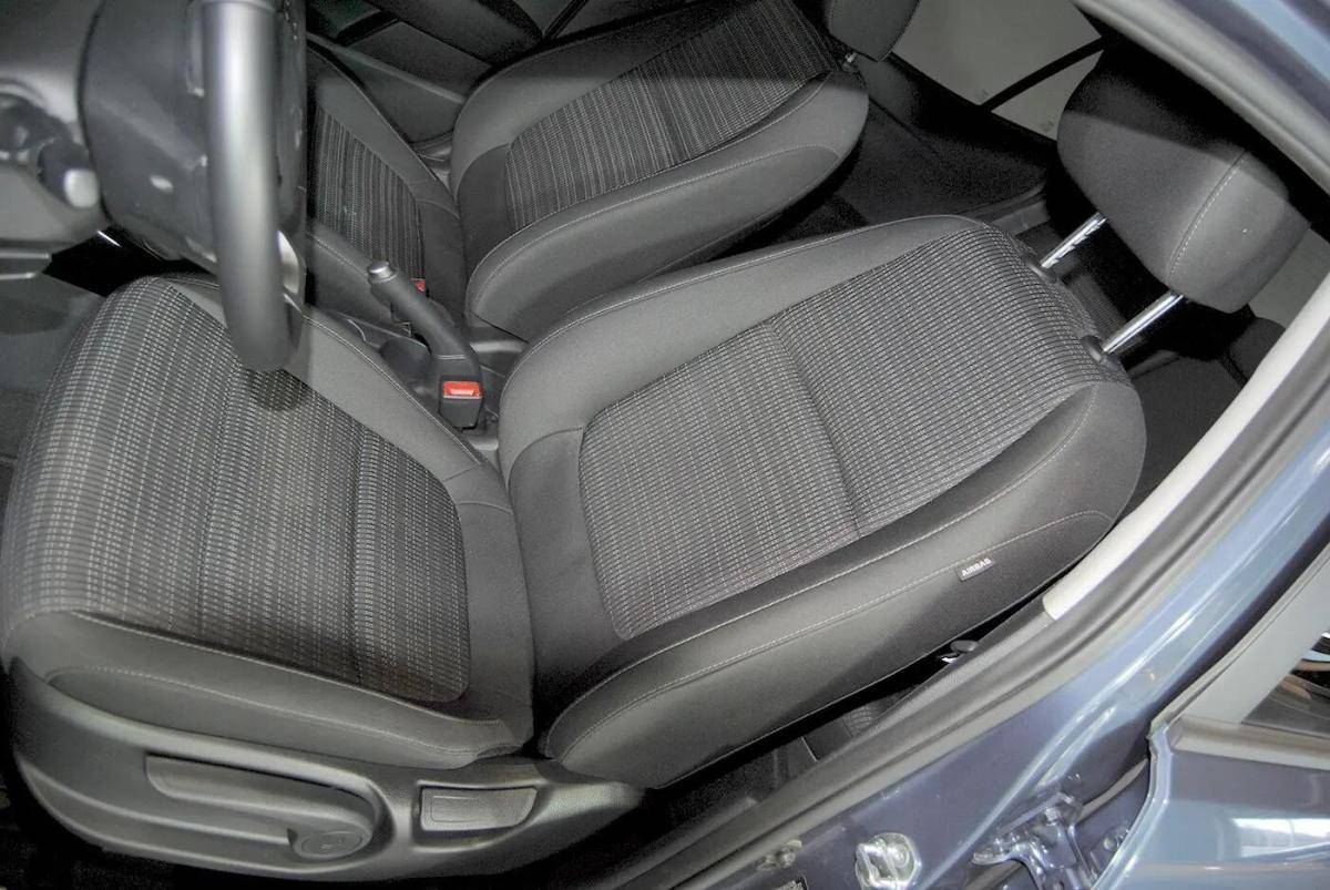 kia-stonic-2025-gasolina-998cc