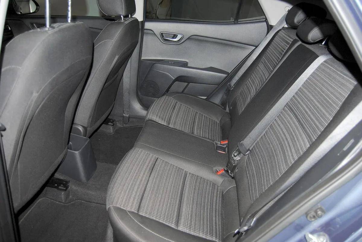 kia-stonic-2025-gasolina-998cc