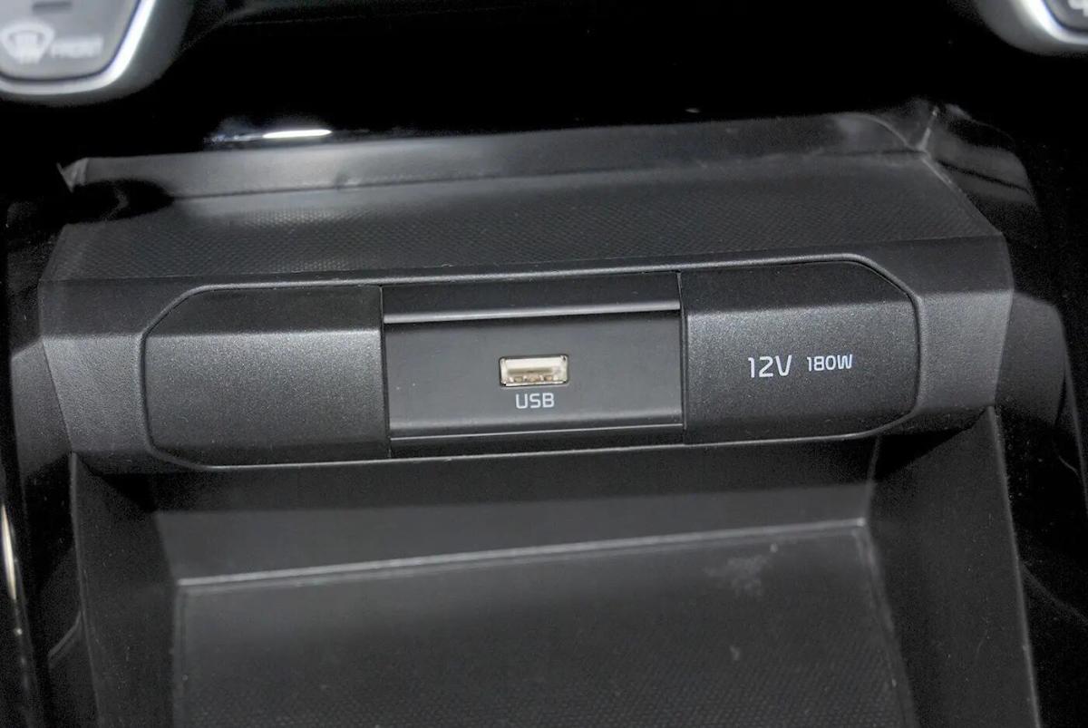 kia-stonic-2025-gasolina-998cc