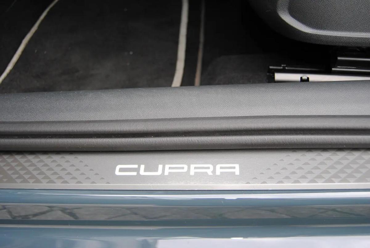 cupra-leon-sportstourer-2025-hibrido-a-gasolina-1499cc