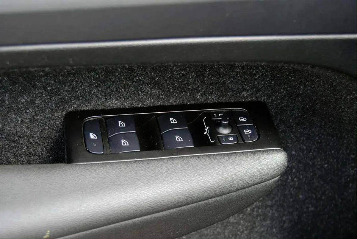 volvo-xc40-2021-hibrido-a-gasolina-1477cc