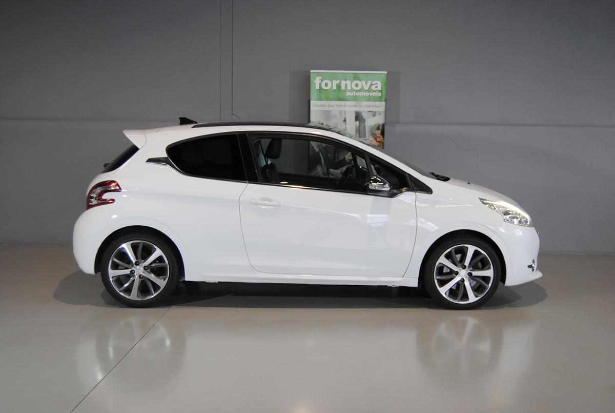 peugeot-208-2013-gasolina-1598cc