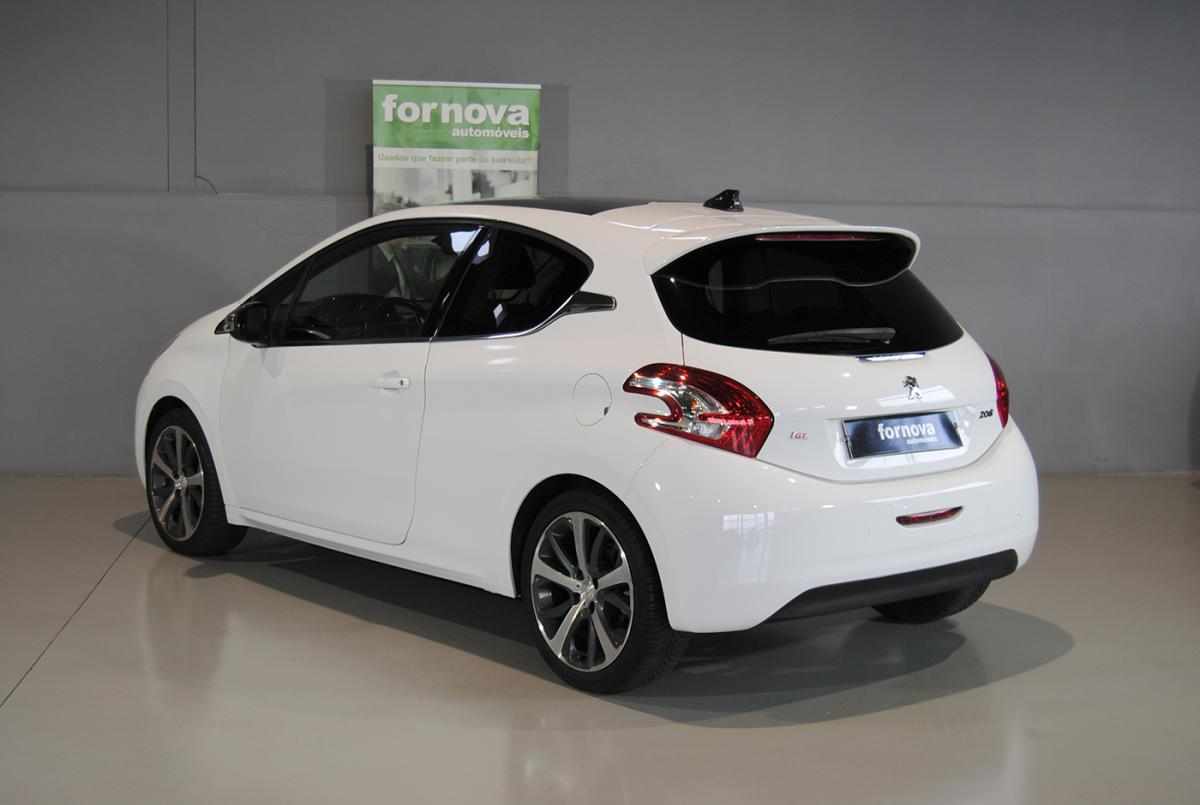 peugeot-208-2013-gasolina-1598cc