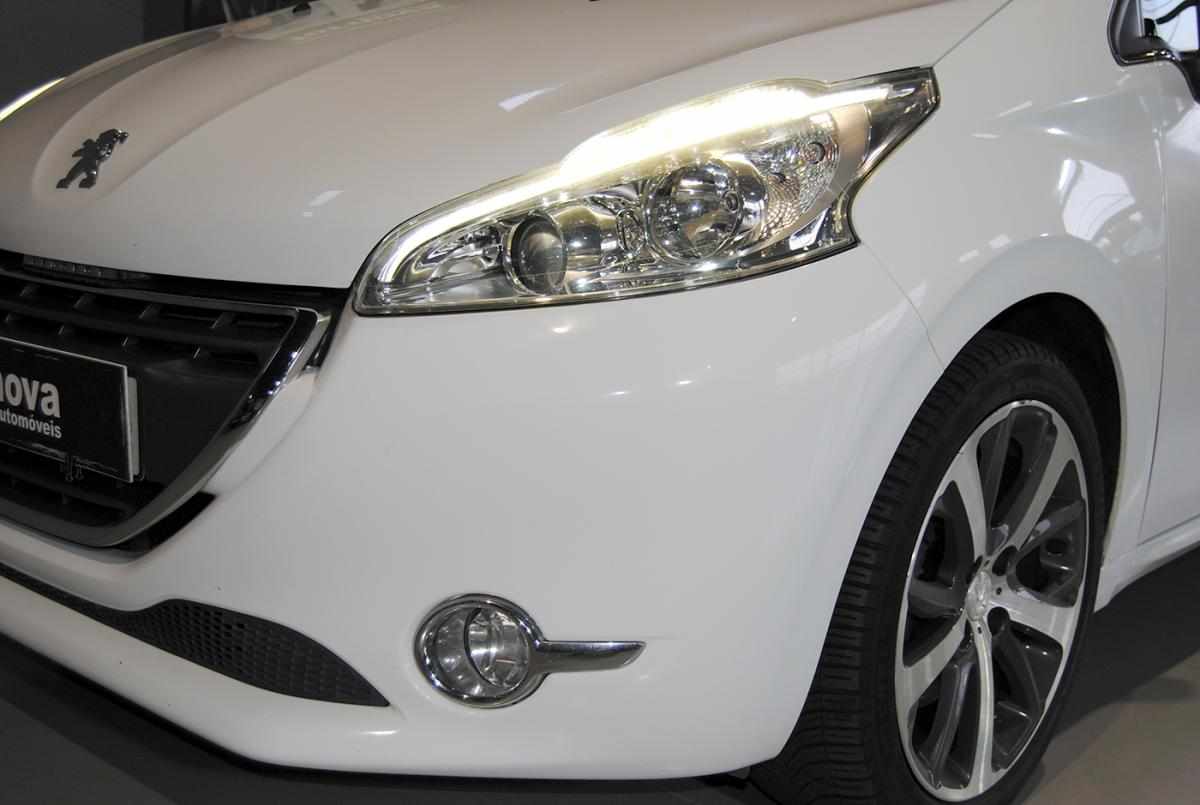 peugeot-208-2013-gasolina-1598cc