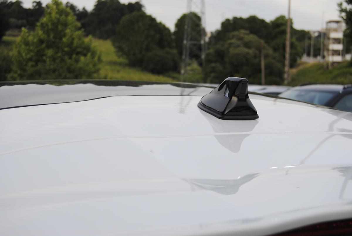 peugeot-208-2013-gasolina-1598cc