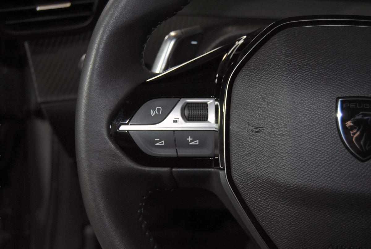 peugeot-208-2025-hibrido-a-gasolina-1199cc
