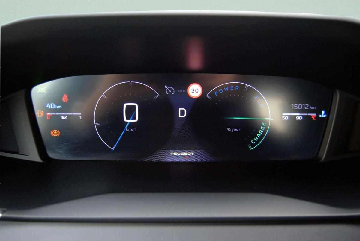 peugeot-208-2025-hibrido-a-gasolina-1199cc