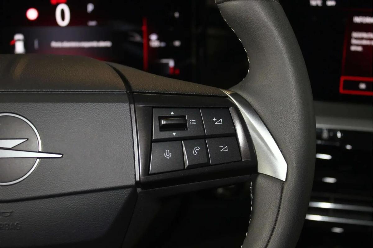 opel-mokka-2025-hibrido-a-gasolina-1199cc