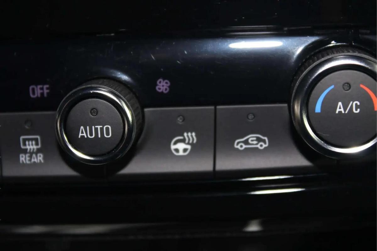 opel-mokka-2025-hibrido-a-gasolina-1199cc