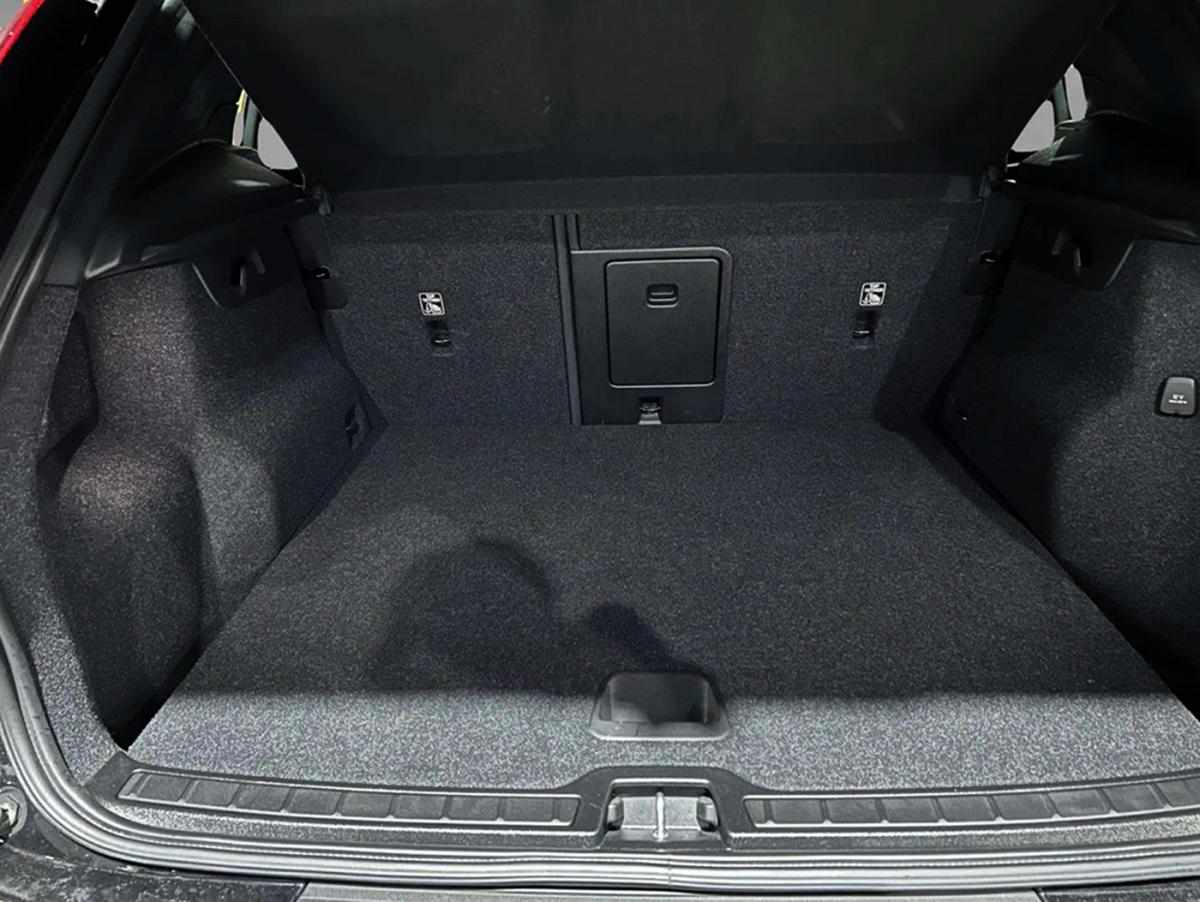 volvo-xc40-2021-hibrido-a-gasolina-1477cc