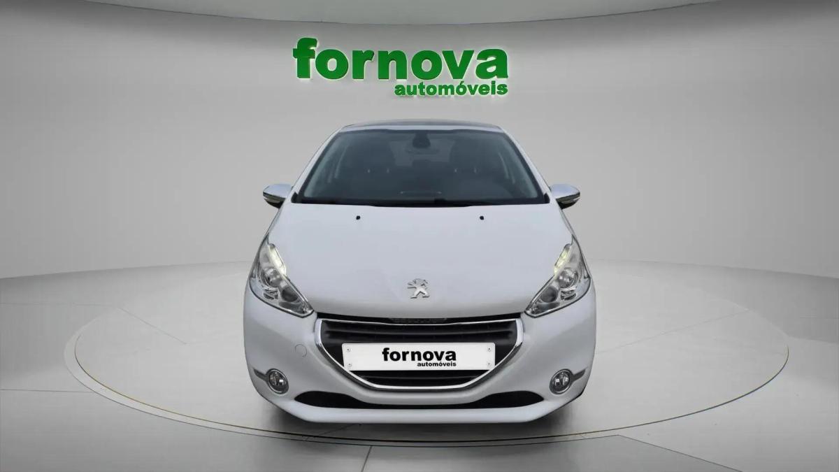 peugeot-208-2013-gasolina-1598cc