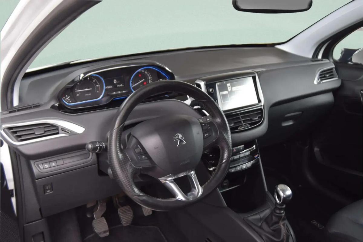 peugeot-208-2013-gasolina-1598cc