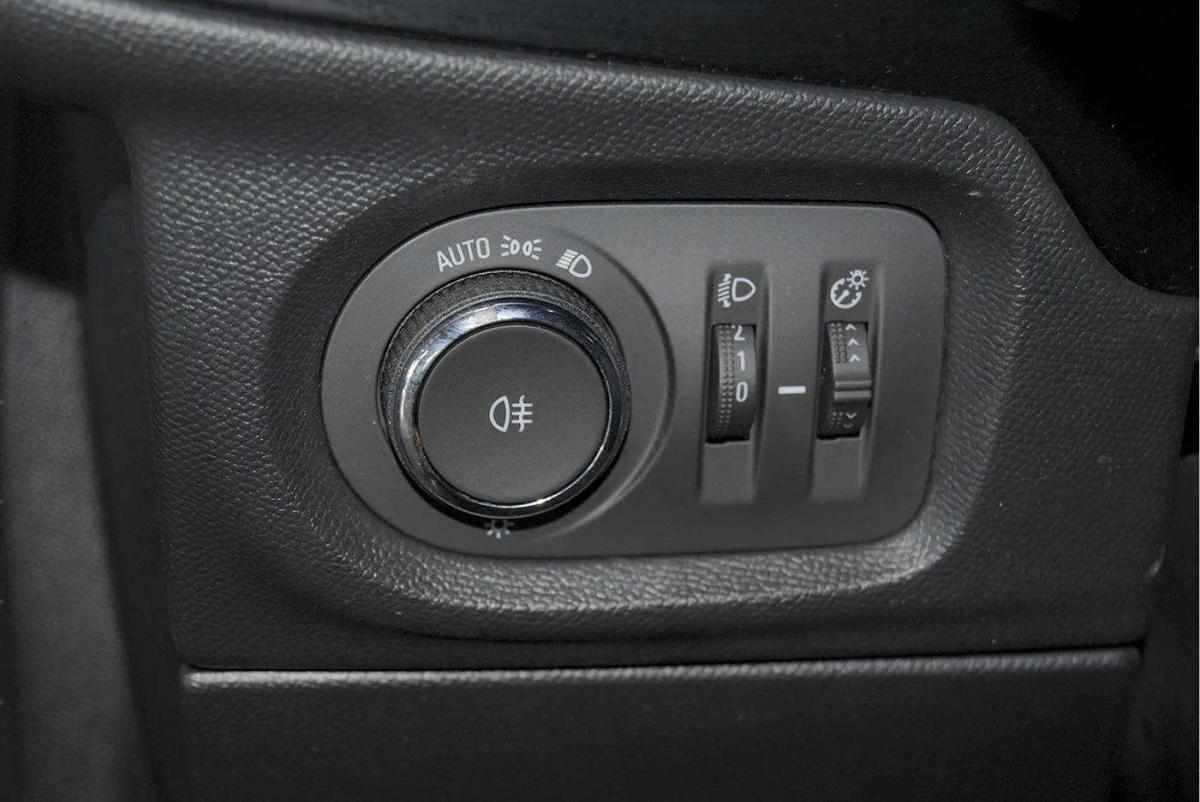 opel-corsa-2025-gasolina-1199cc