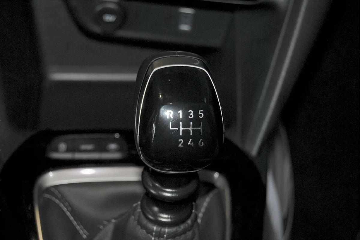 opel-corsa-2025-gasolina-1199cc