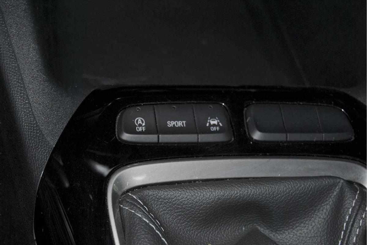 opel-corsa-2025-gasolina-1199cc