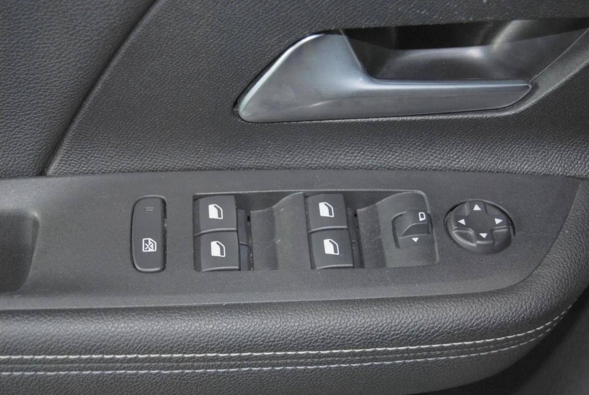 opel-mokka-2025-gasolina-1199cc