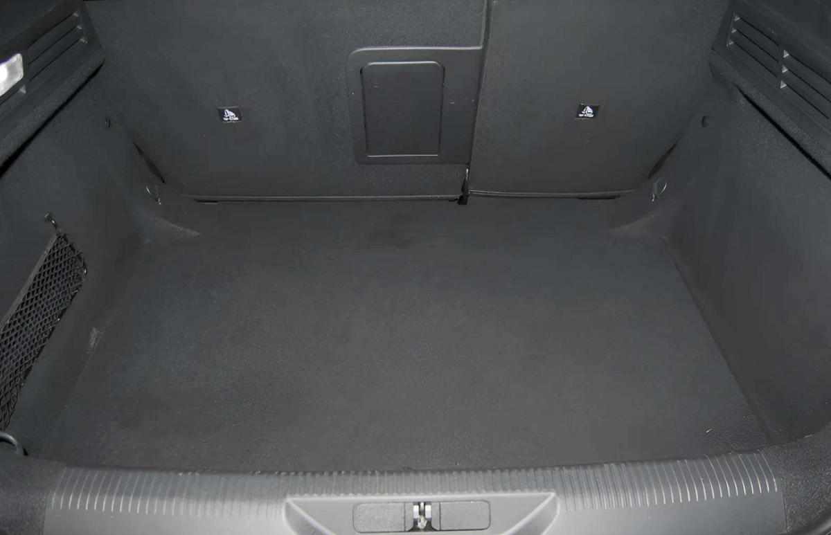 peugeot-308-2024-gasolina-1199cc