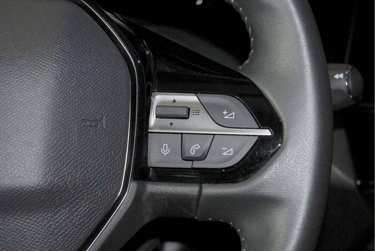 peugeot-308-2024-gasolina-1199cc