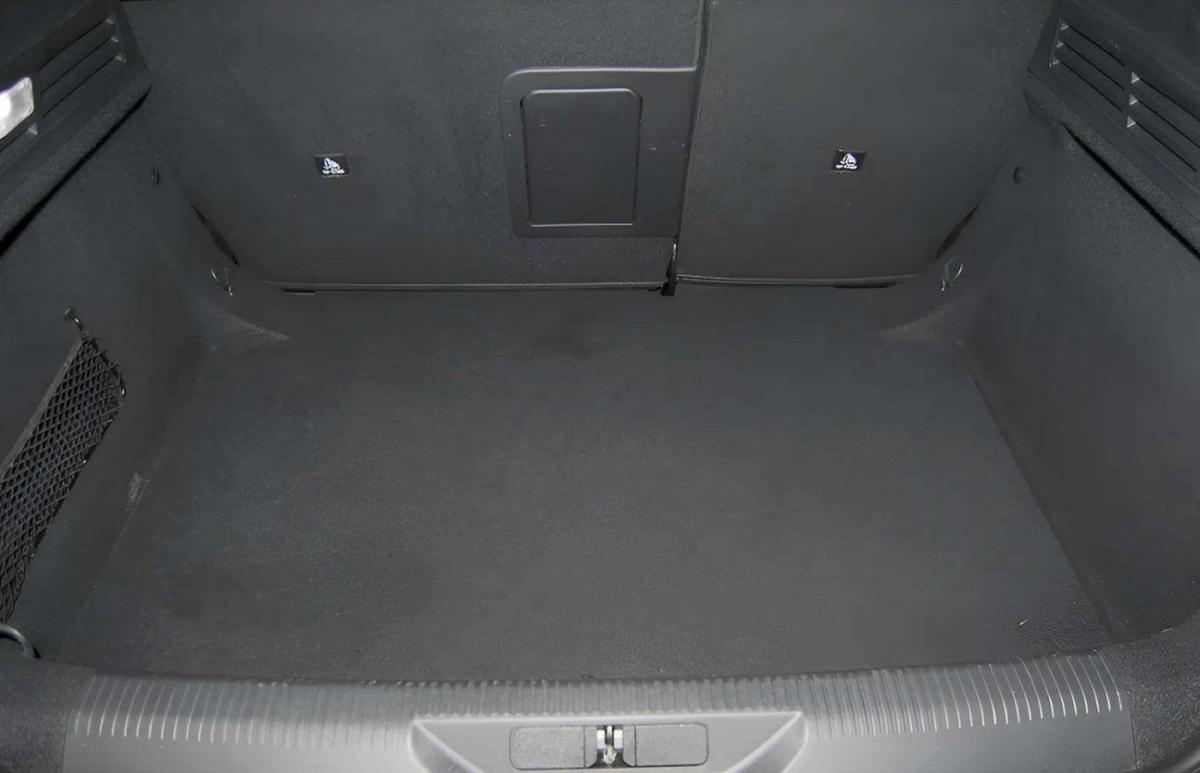 peugeot-308-2024-gasolina-1199cc