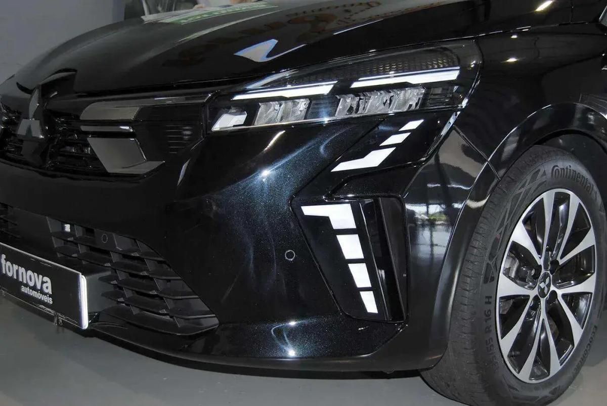 mitsubishi-colt-2024-gasolina-999cc
