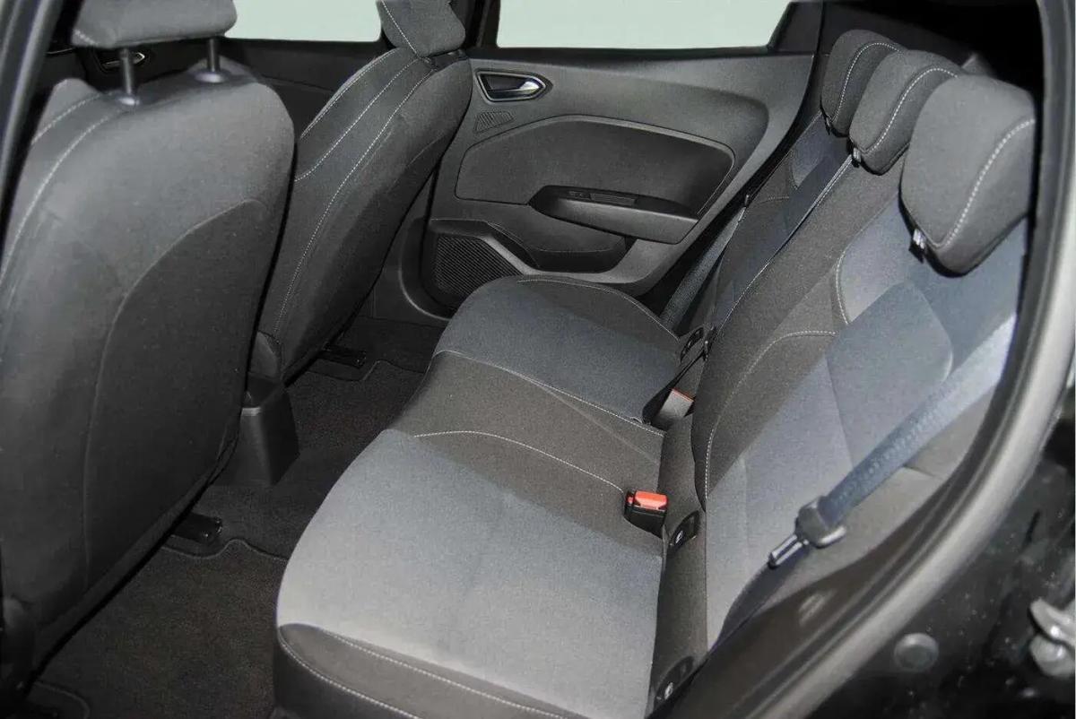 mitsubishi-colt-2024-gasolina-999cc