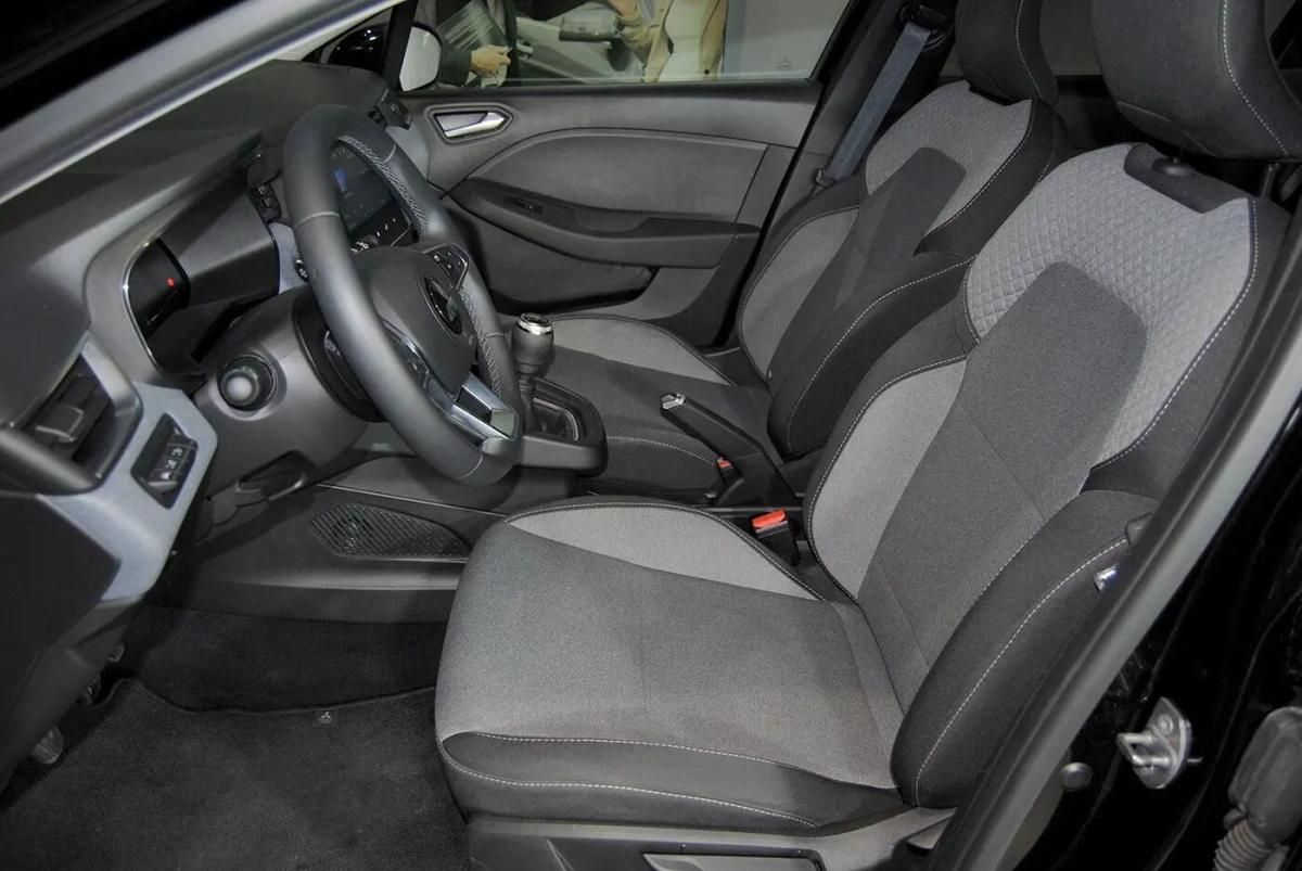 mitsubishi-colt-2024-gasolina-999cc