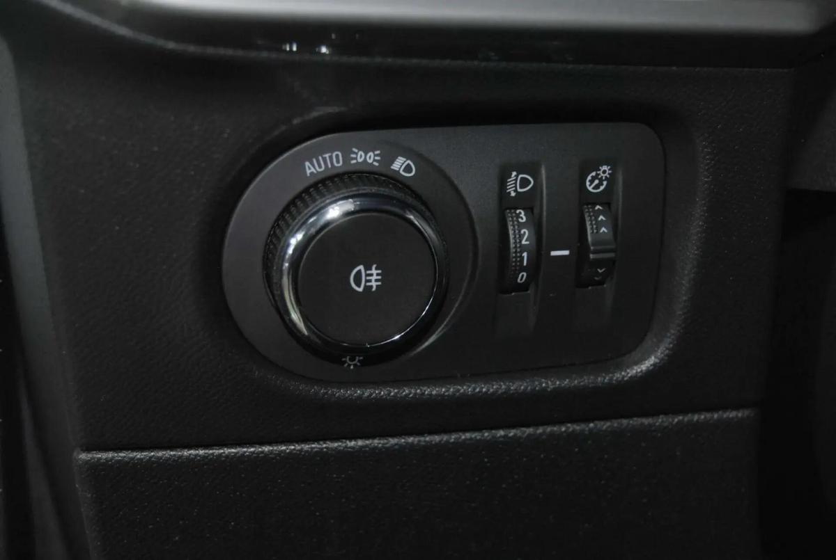 opel-mokka-2024-gasolina-1199cc
