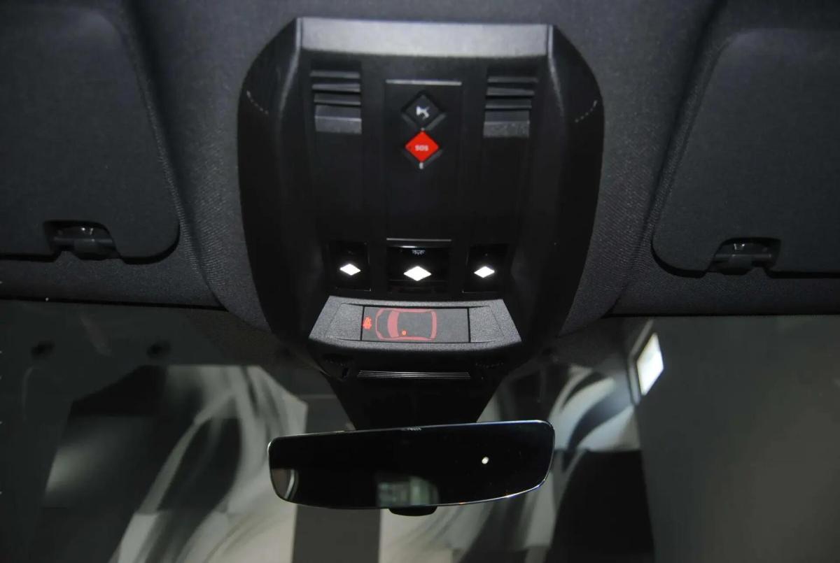 ds-ds-7-2023-hibrido-a-gasolina-1598cc