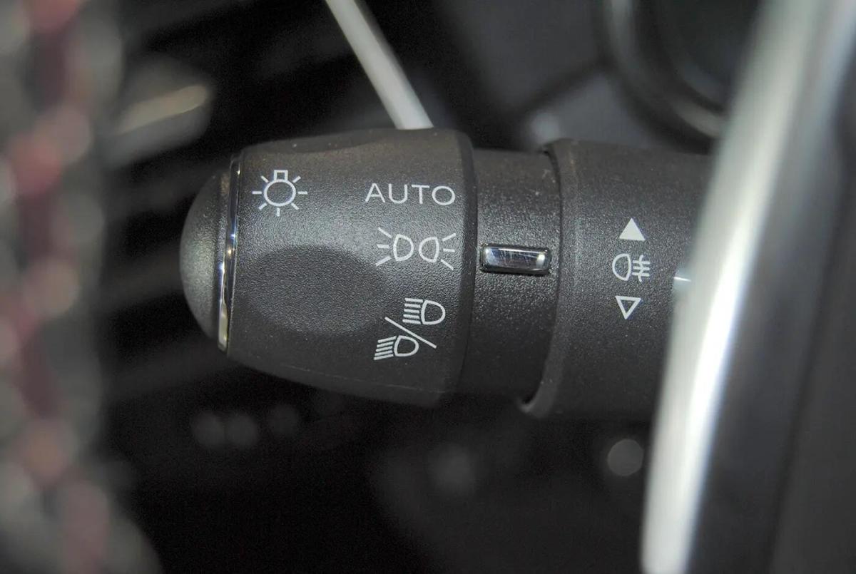 ds-ds-7-2023-hibrido-a-gasolina-1598cc