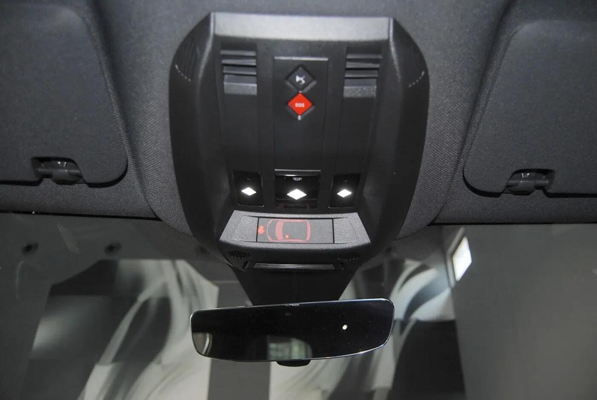 ds-ds-7-2023-hibrido-a-gasolina-1598cc