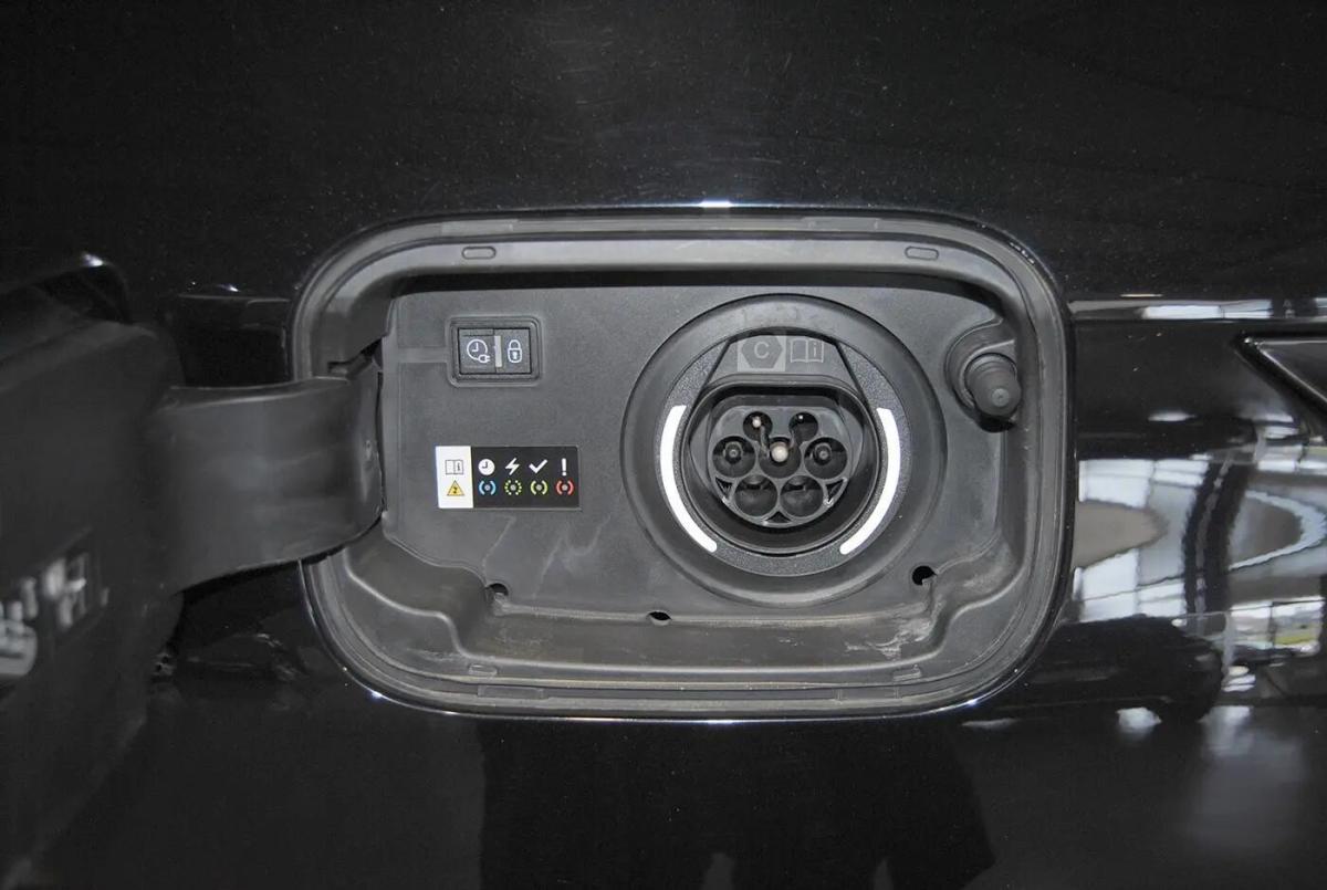 ds-ds-7-2023-hibrido-a-gasolina-1598cc