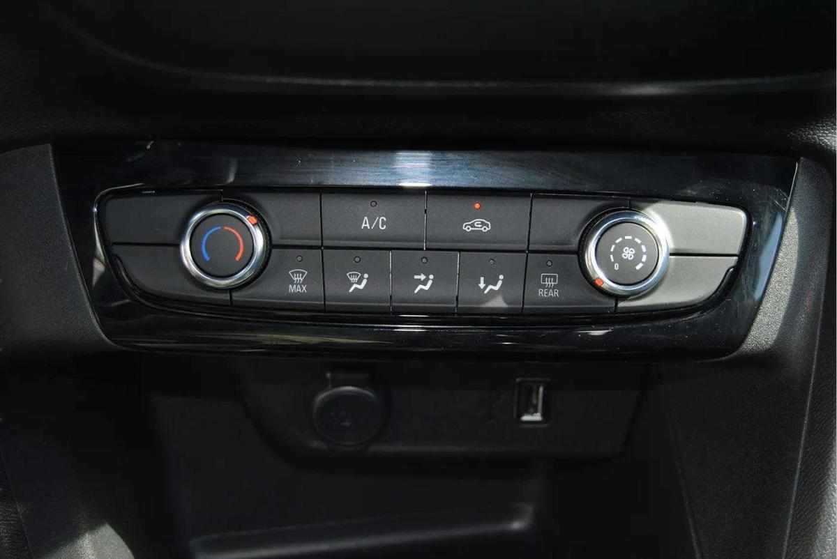 opel-corsa-2023-gasolina-1199cc