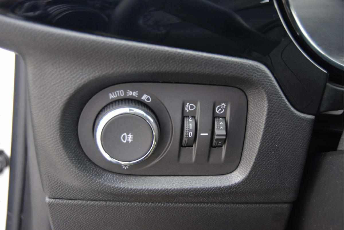 opel-corsa-2023-gasolina-1199cc