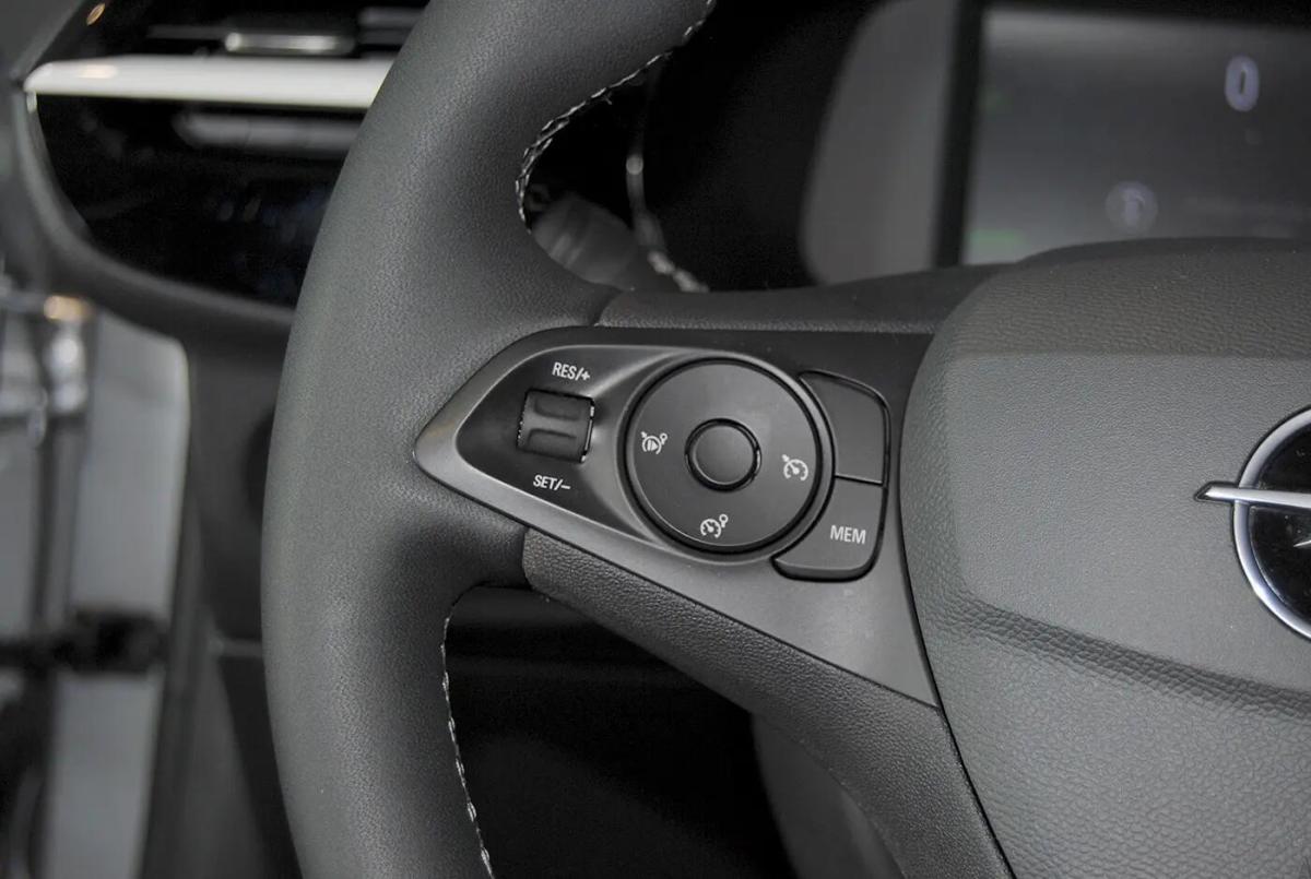 opel-corsa-e-2024-eletrico-0cc