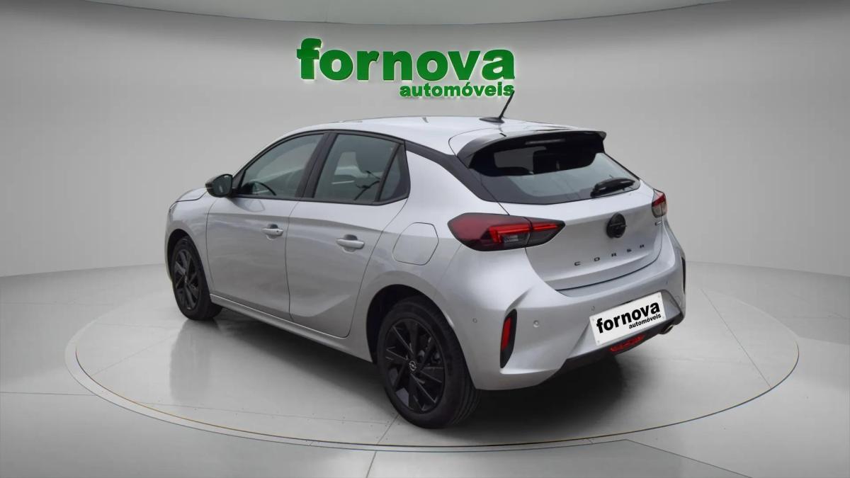 opel-corsa-2025-hibrido-a-gasolina-1199cc