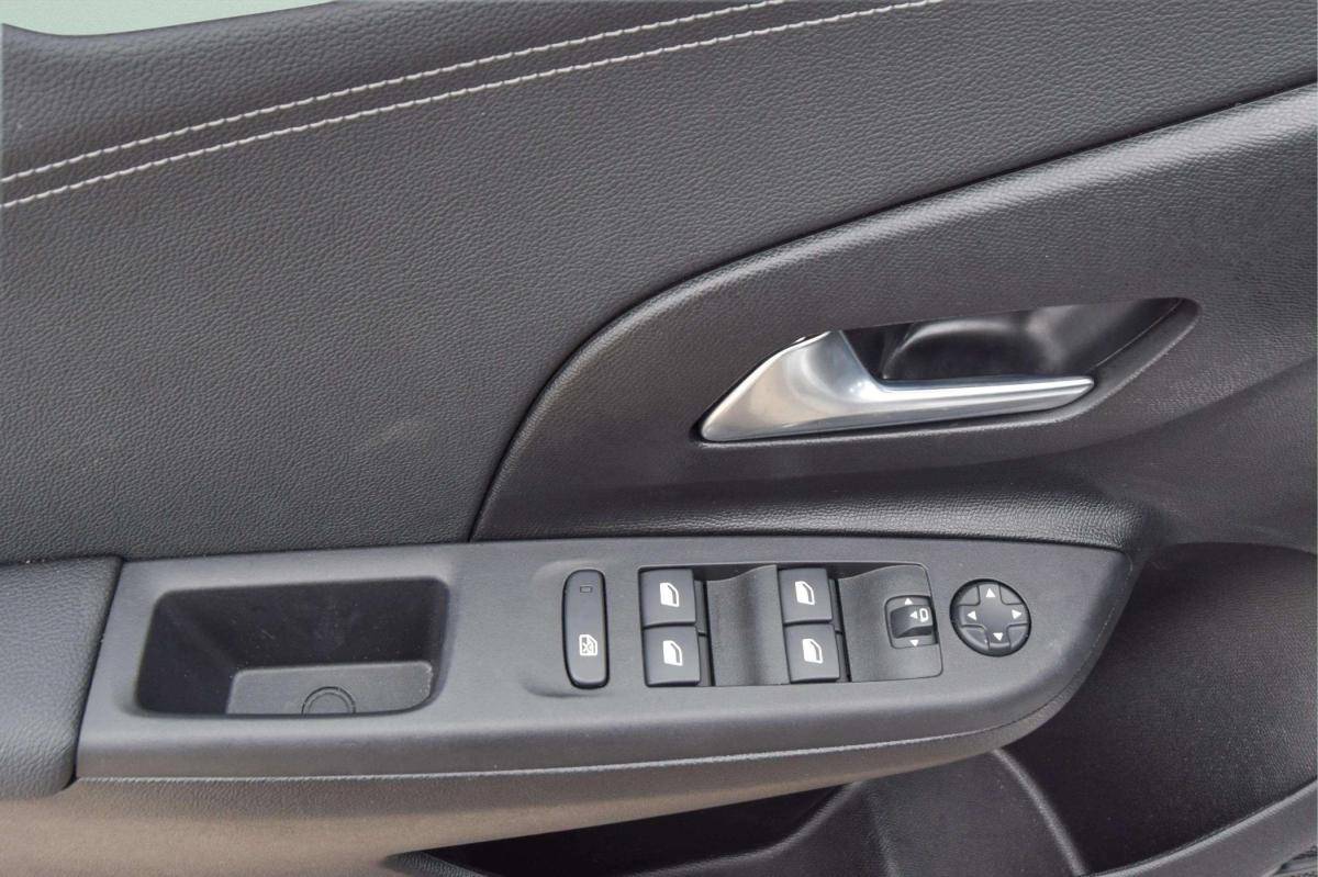 opel-corsa-2025-hibrido-a-gasolina-1199cc