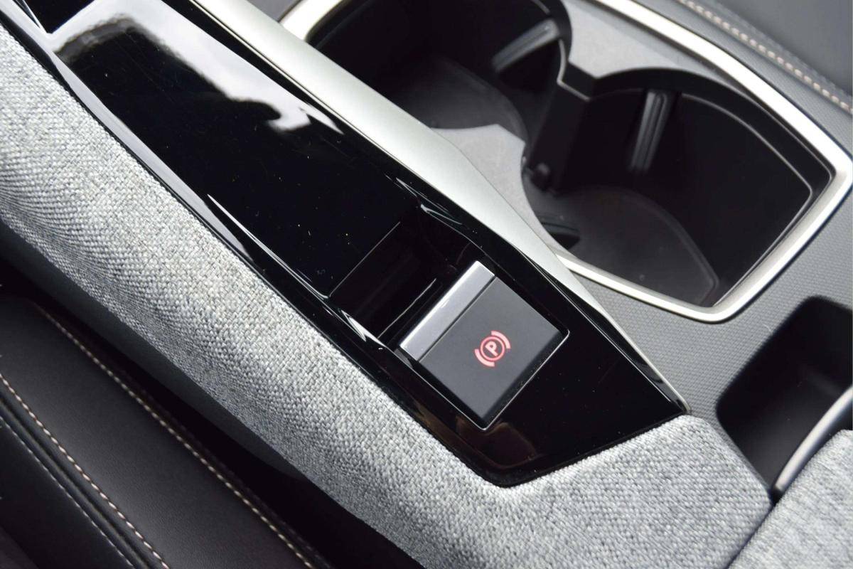 peugeot-3008-2025-hibrido-a-gasolina-1199cc