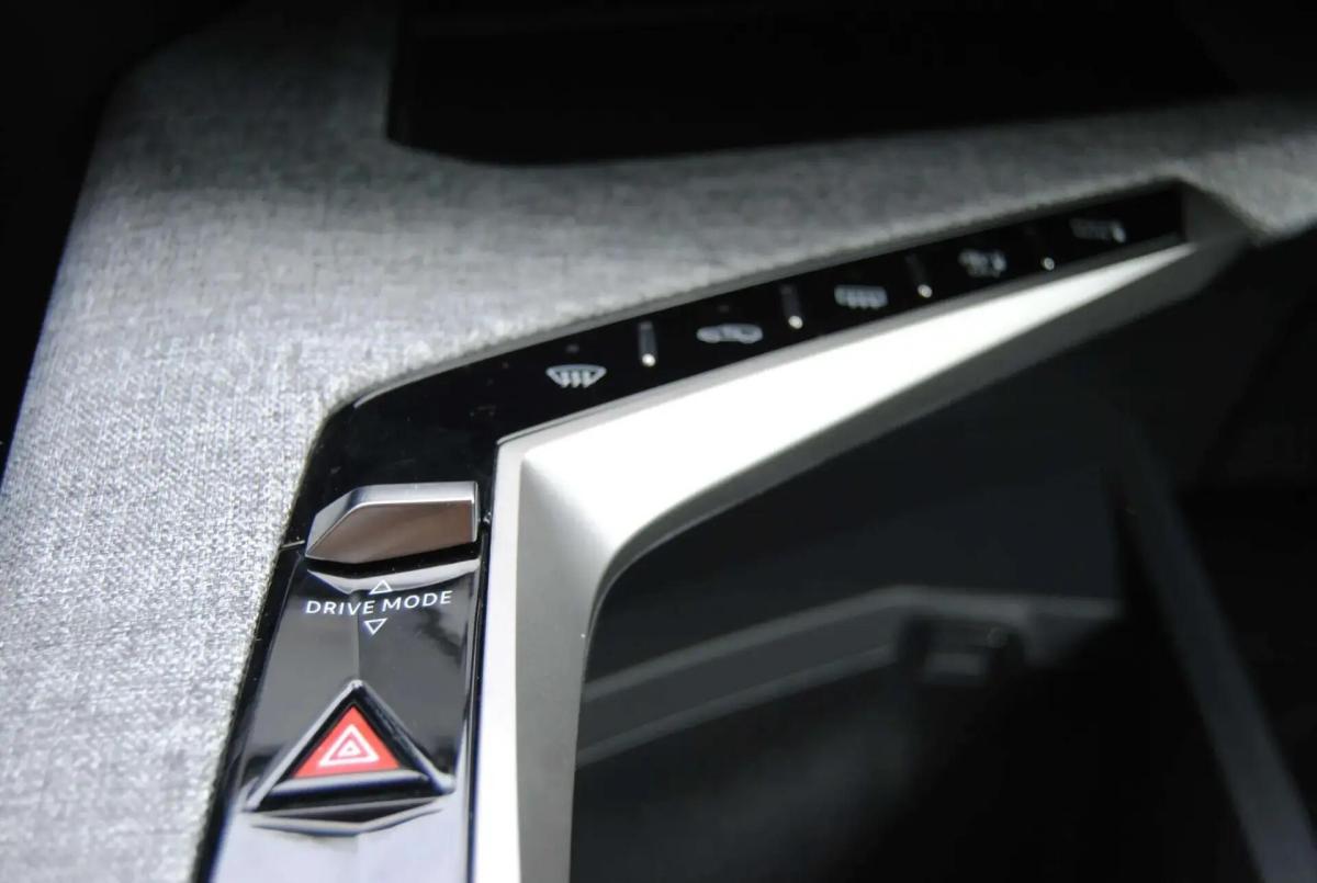 peugeot-3008-2025-hibrido-a-gasolina-1199cc