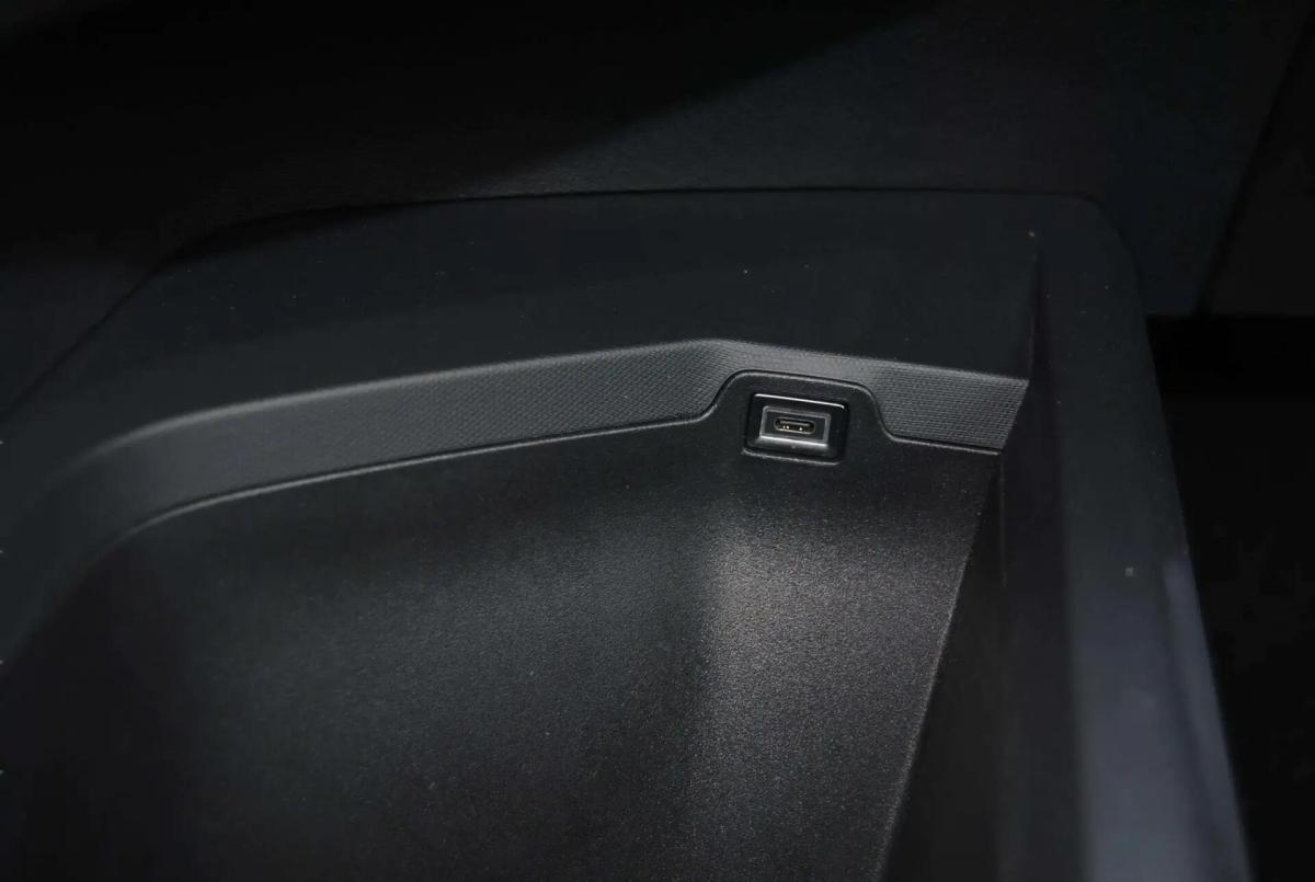 peugeot-3008-2025-hibrido-a-gasolina-1199cc