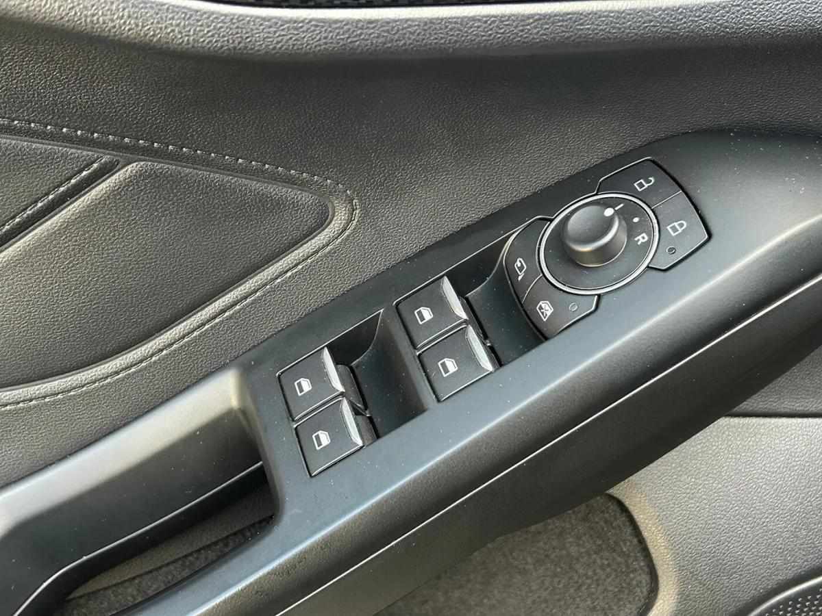 ford-focus-sw-2023-gasolina-998cc