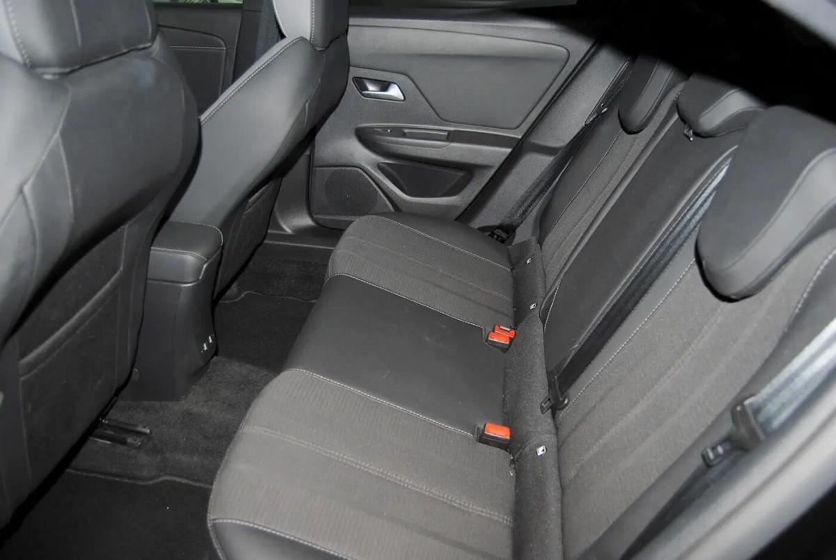 opel-mokka-2025-gasolina-1199cc