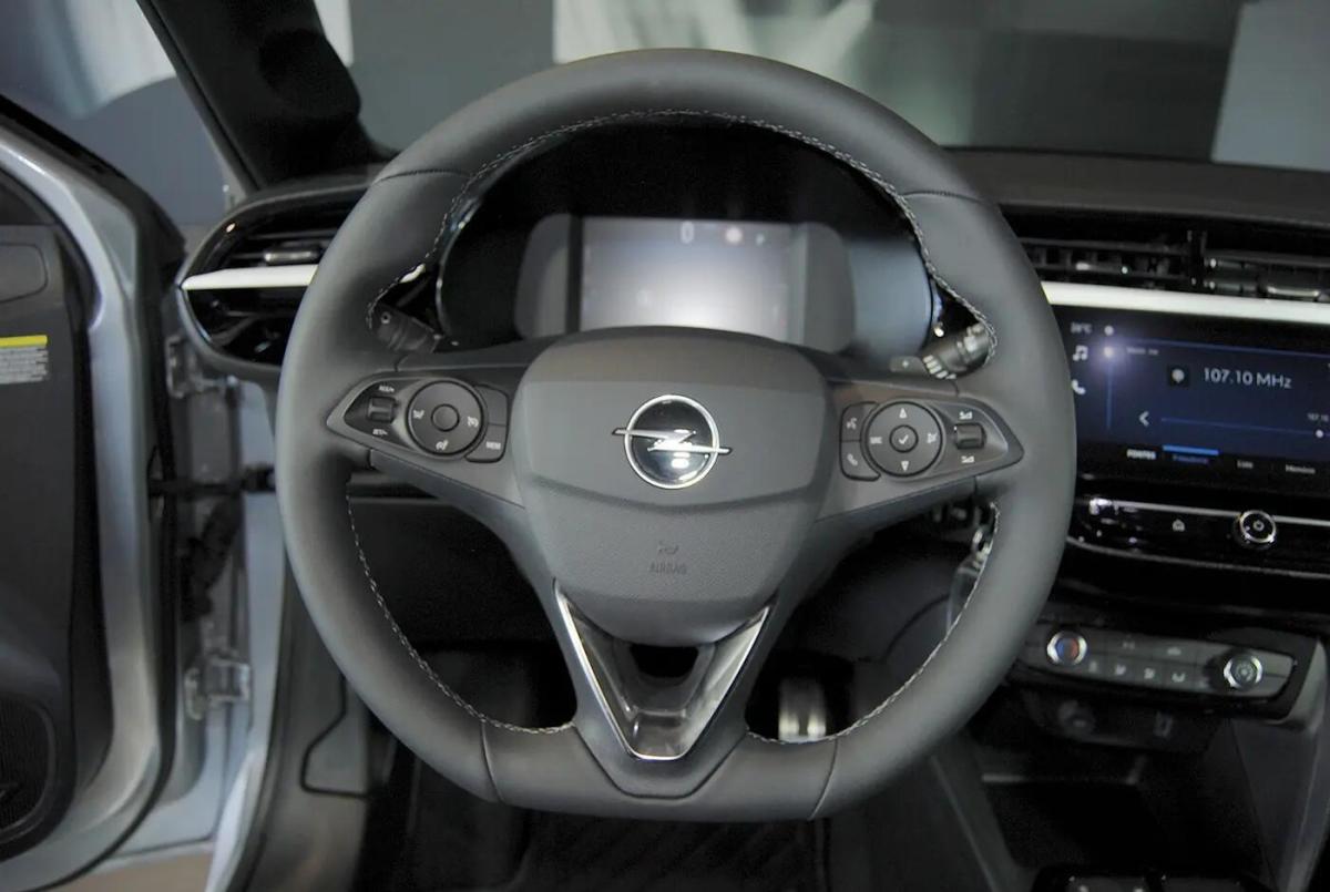 opel-corsa-2025-hibrido-a-gasolina-1199cc