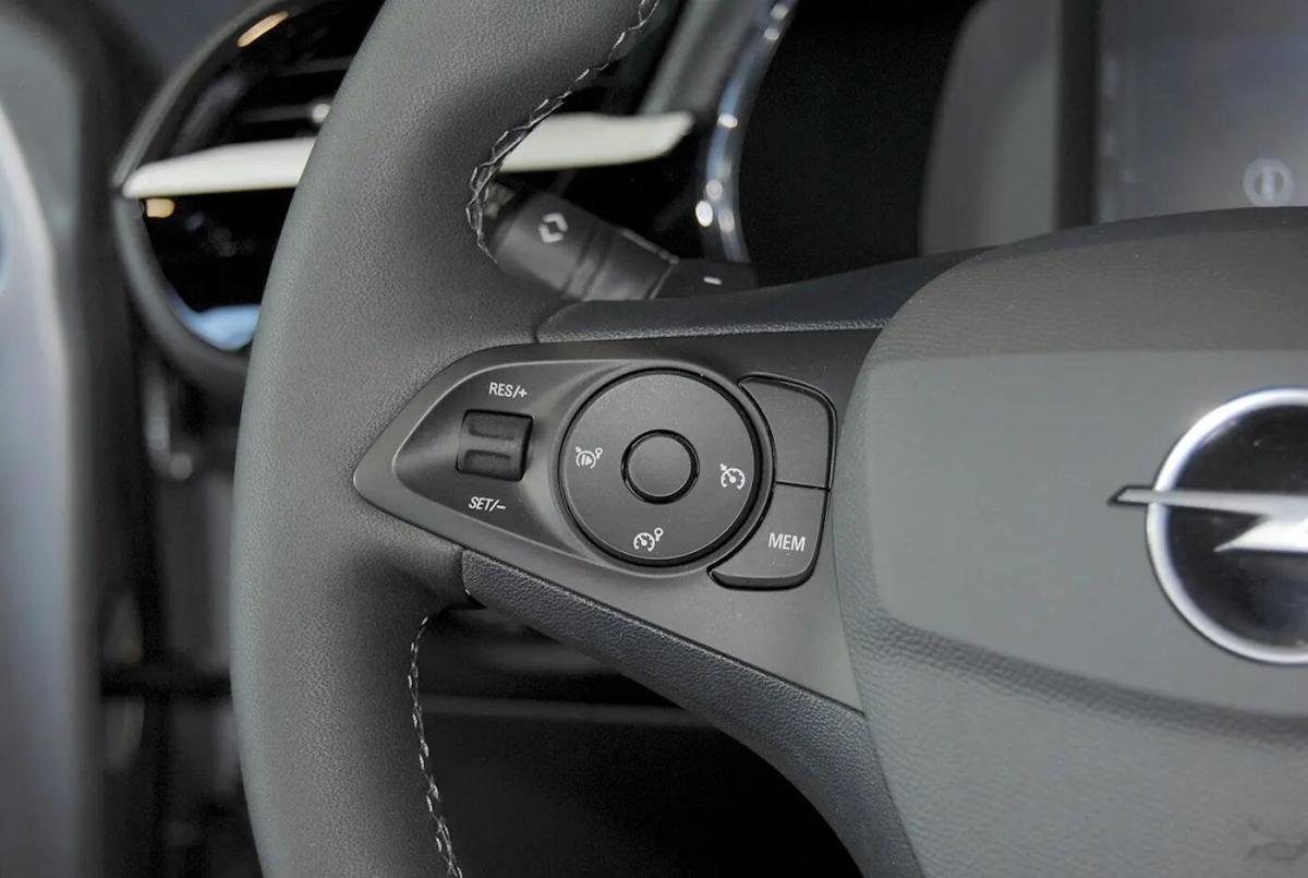 opel-corsa-2025-hibrido-a-gasolina-1199cc