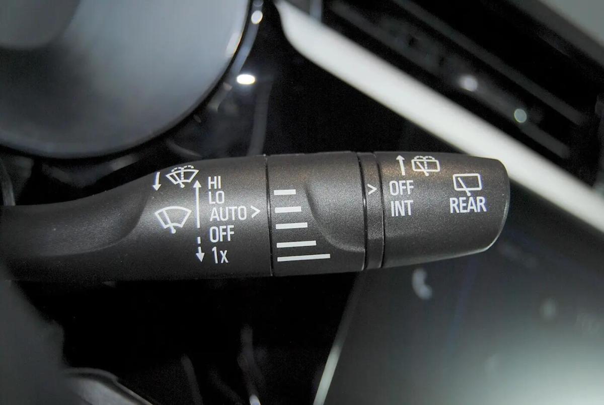 opel-corsa-2025-hibrido-a-gasolina-1199cc