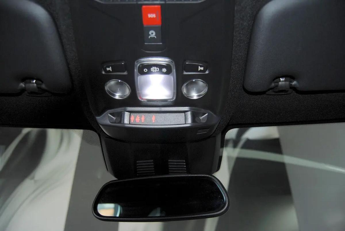 opel-corsa-2025-hibrido-a-gasolina-1199cc