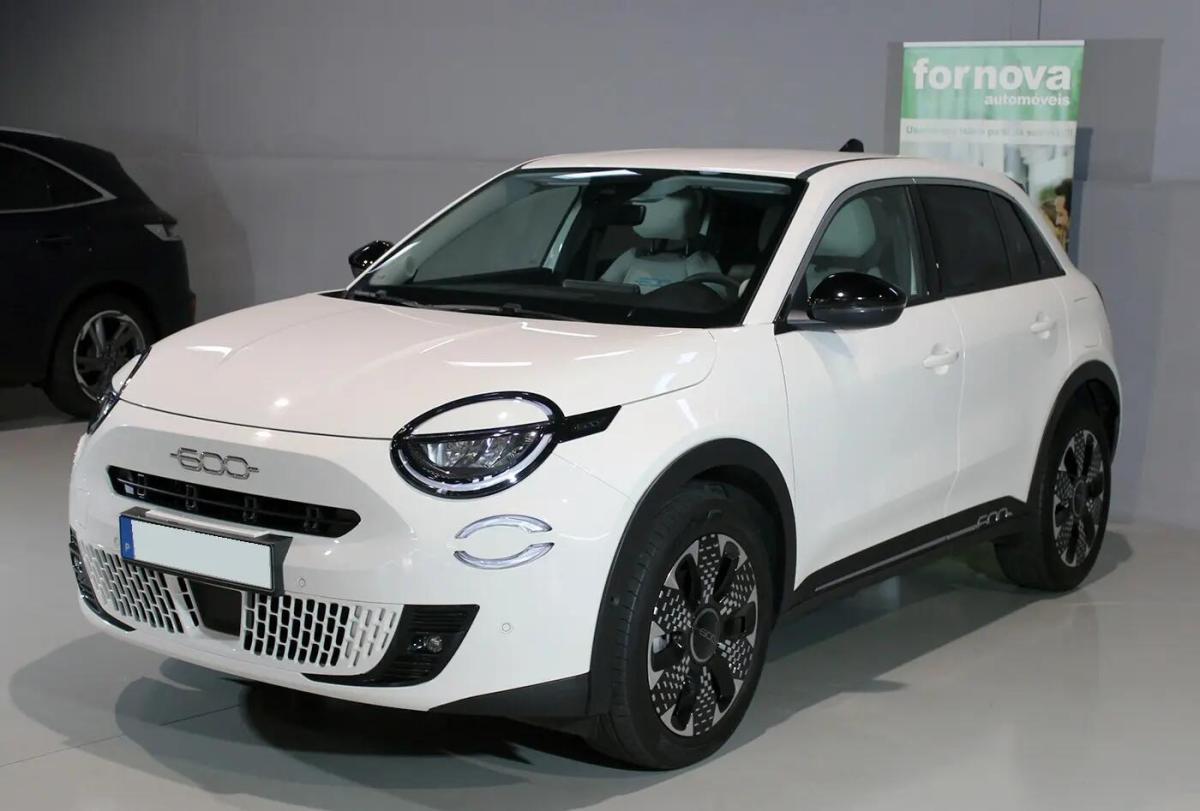 fiat-600-2024-hibrido-a-gasolina-1199cc