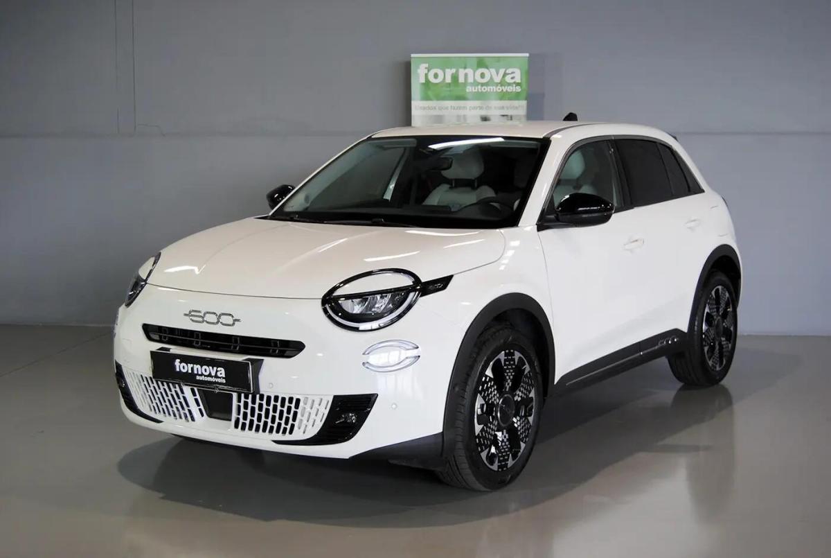fiat-600-2024-hibrido-a-gasolina-1199cc
