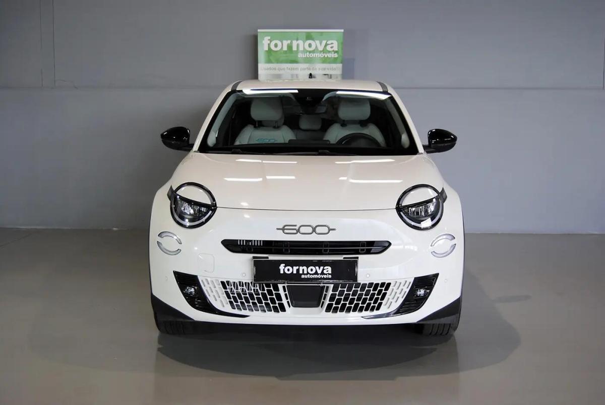 fiat-600-2024-hibrido-a-gasolina-1199cc