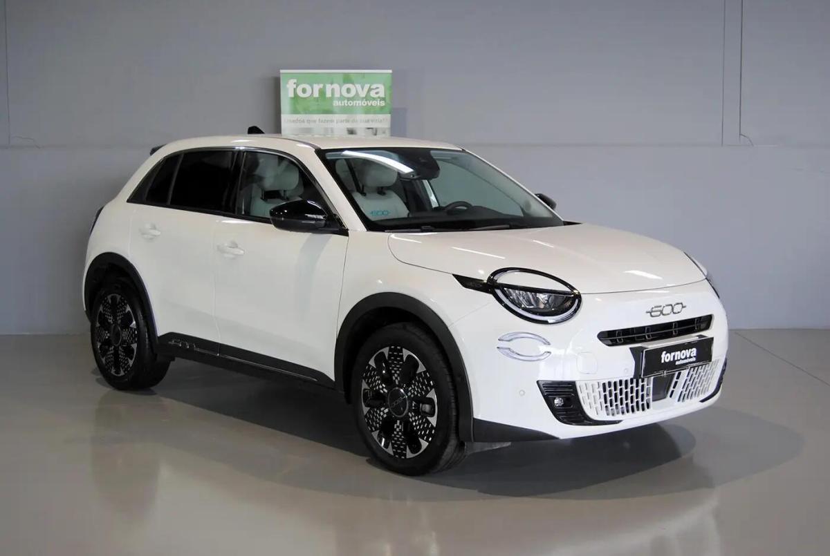 fiat-600-2024-hibrido-a-gasolina-1199cc