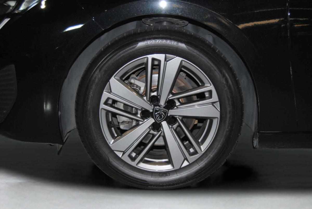 peugeot-308-2022-gasolina-1199cc